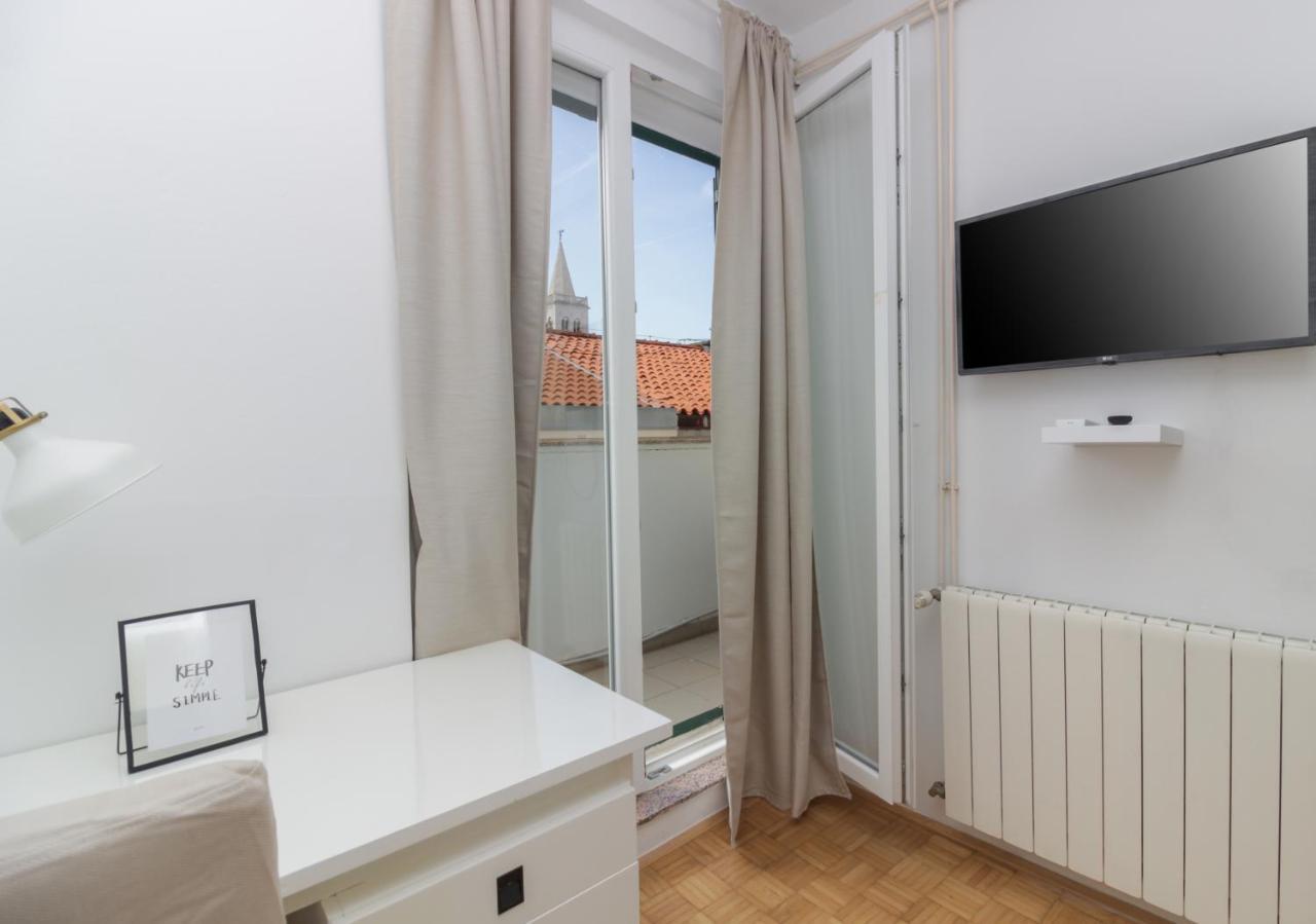 Apartment Castello-Old Town Zara Esterno foto